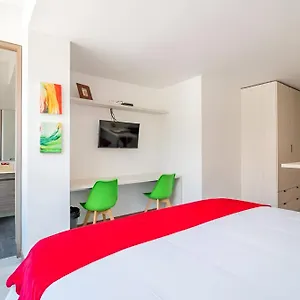 Haus Modernos Y Bien Ubicados , Bogota Colombia